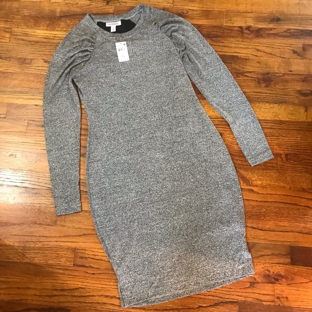 Motherhood LS Maternity Dress NWT
Medium Maternity
Comfy Stretch Material
Rayon - Picture 16 of 16